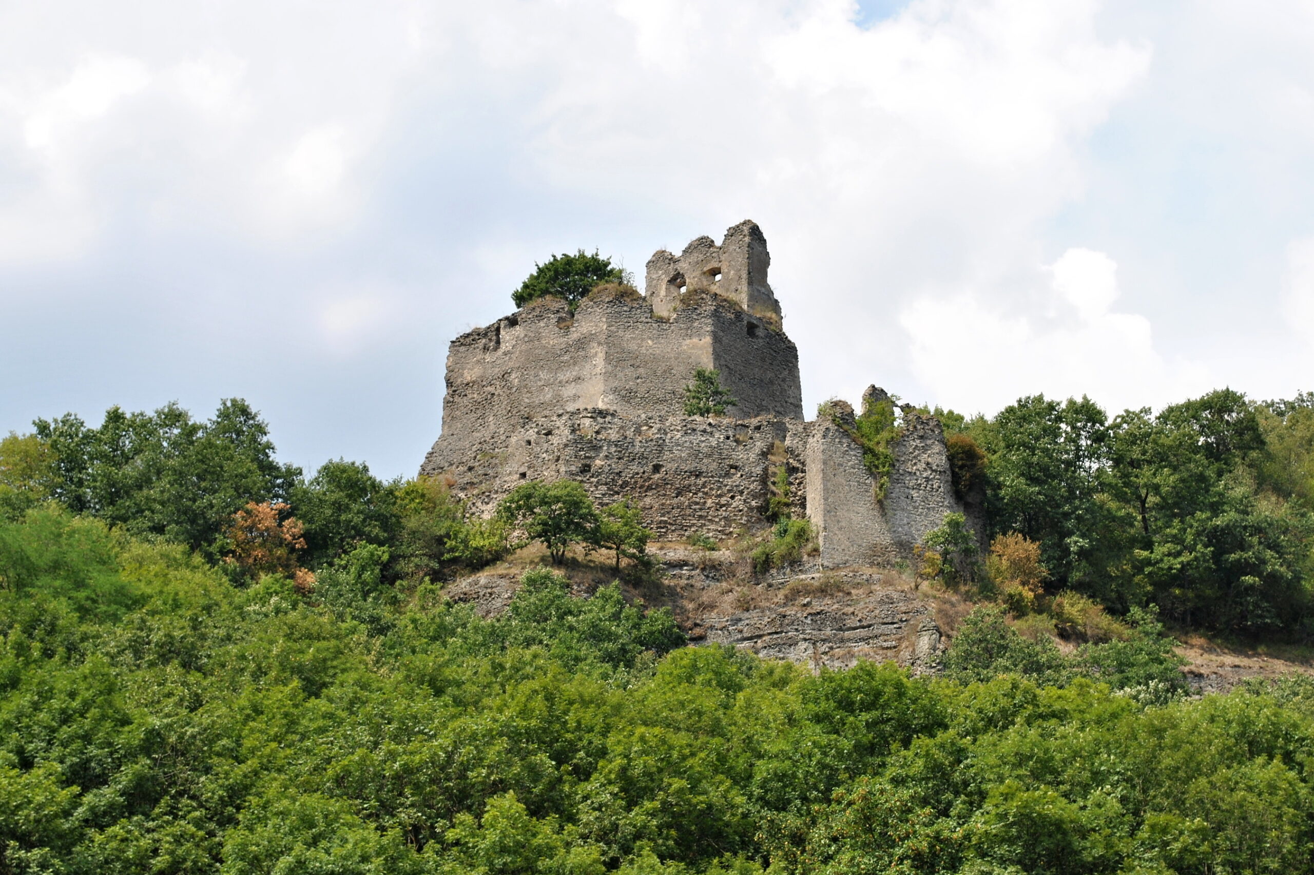 Čabraď (2)