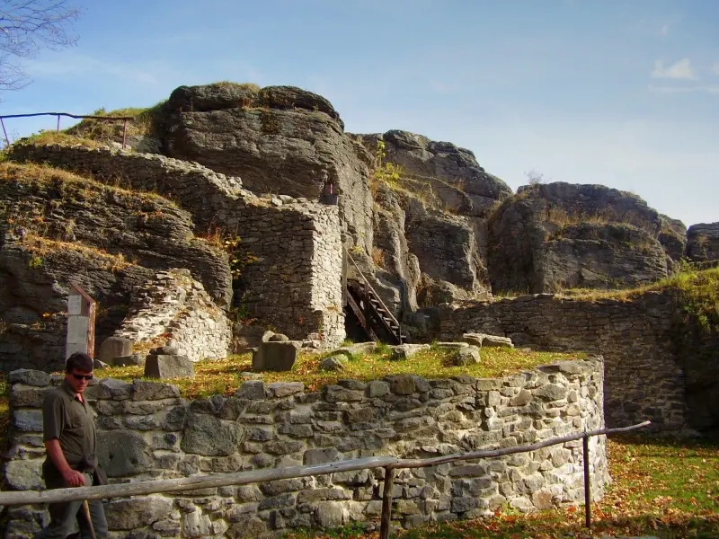 hrad Sitno (1)